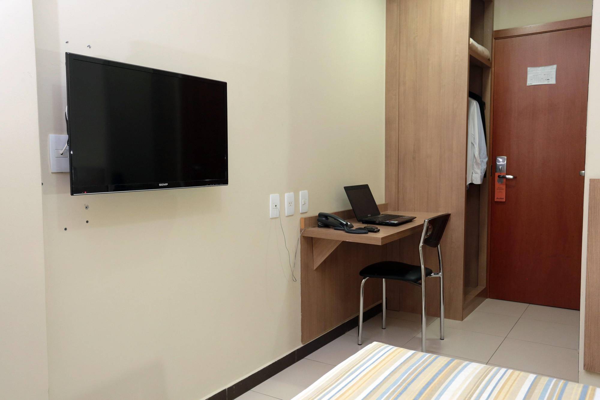 Golden Tower Express Araraquara By Fenix Hoteis Exterior foto
